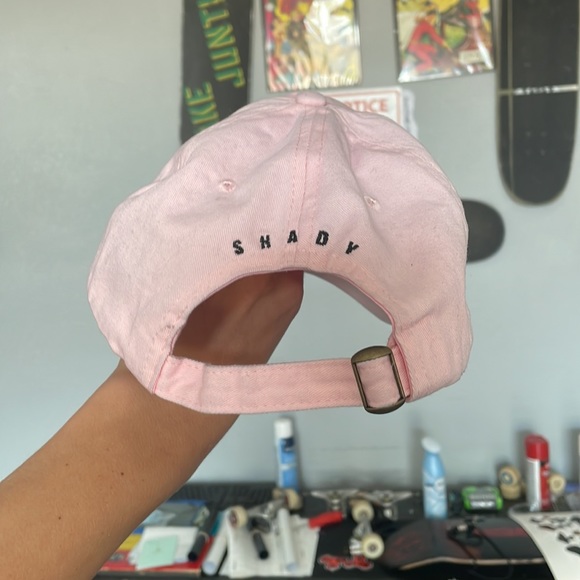 A.lab pink hat - Picture 2 of 3